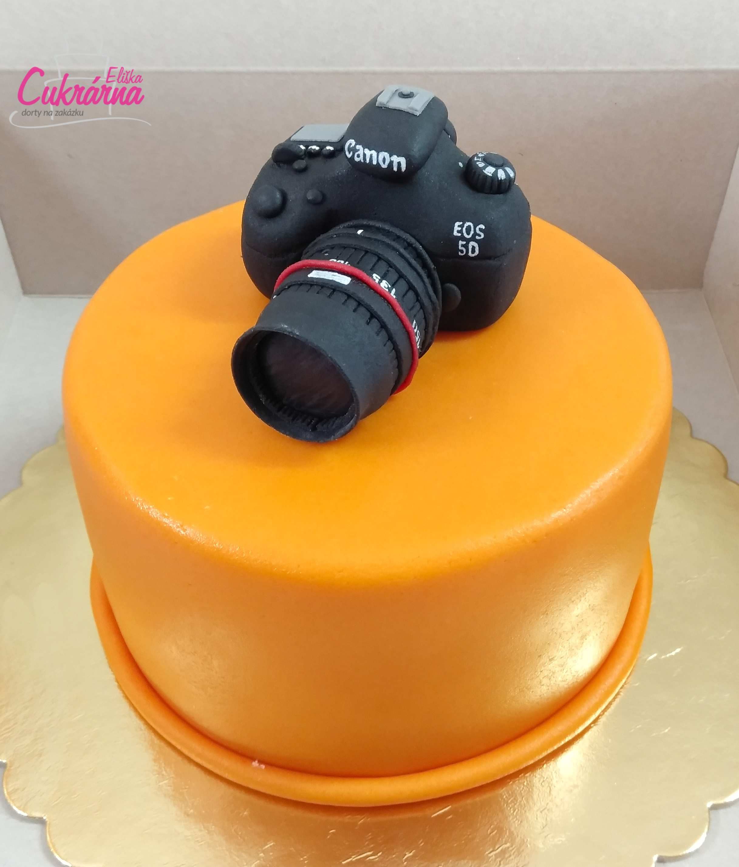 Fotoaparát  Canon EOS 5D  1-2